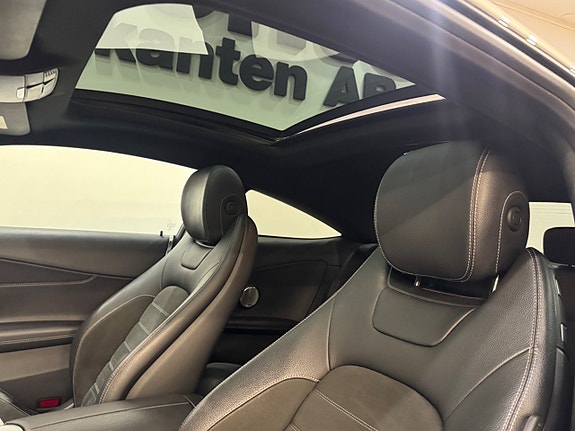 Mercedes-Benz C180 8 of 14