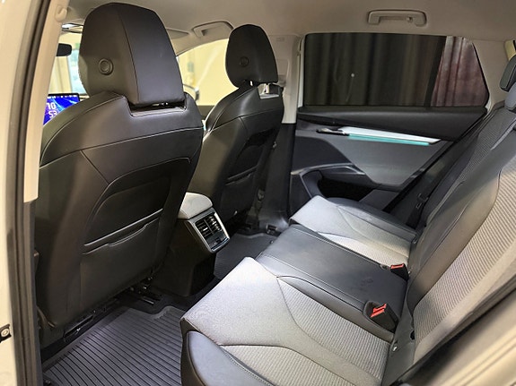 Skoda Enyaq 6 of 15
