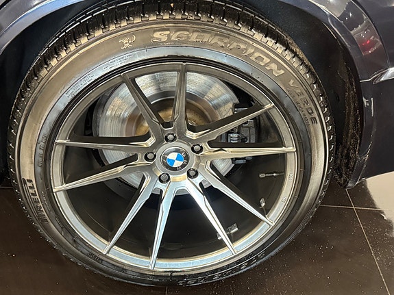 BMW X5 8 of 16