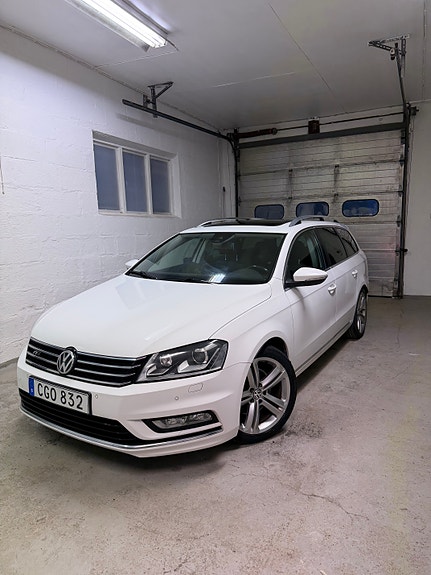 Volkswagen Passat 12 of 14