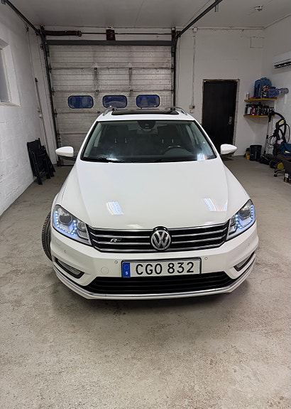 Volkswagen Passat 3 of 14