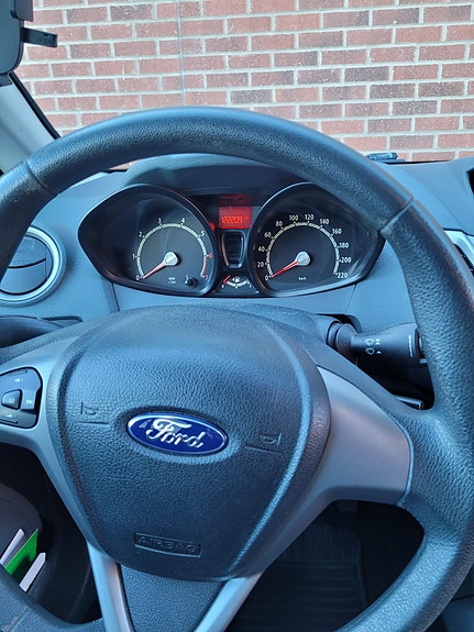 Ford Fiesta 7 of 13