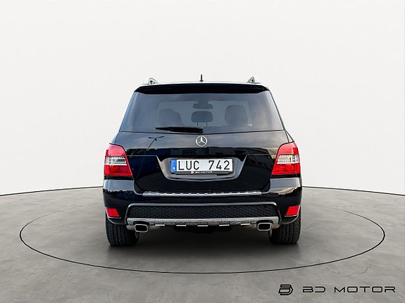 Mercedes-Benz GLK220 5 of 16