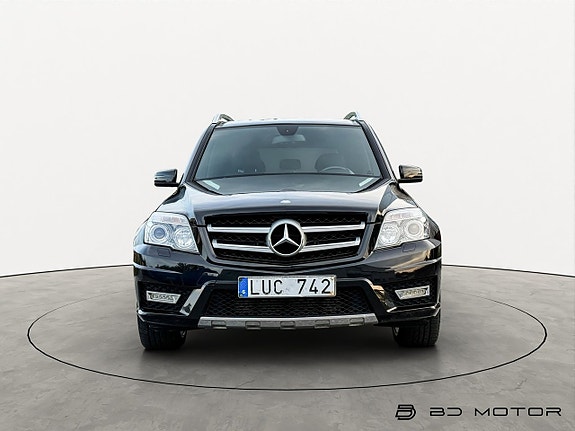 Mercedes-Benz GLK220 6 of 16