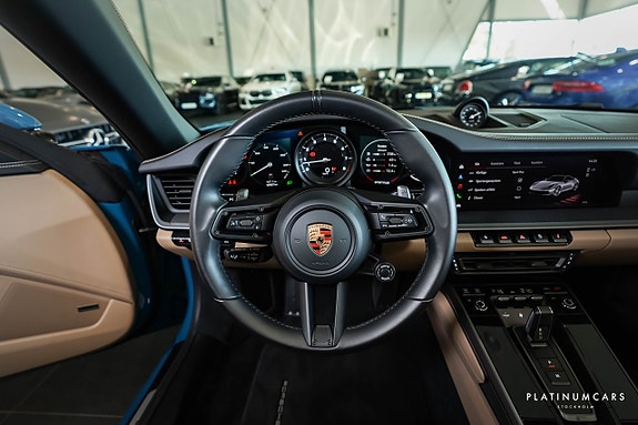 Porsche 911 9 of 24