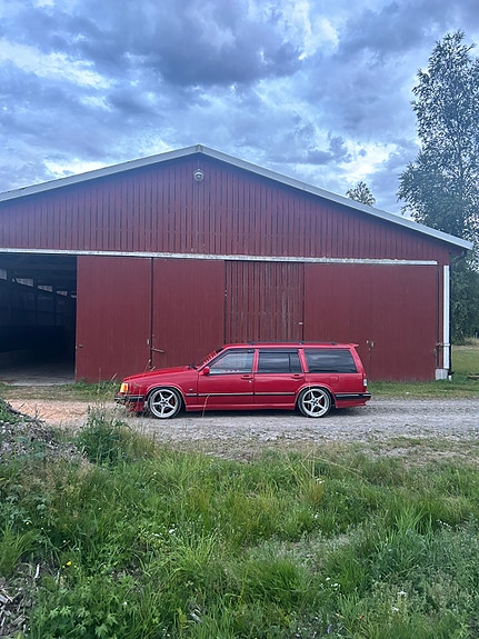 Volvo 940 2 of 7