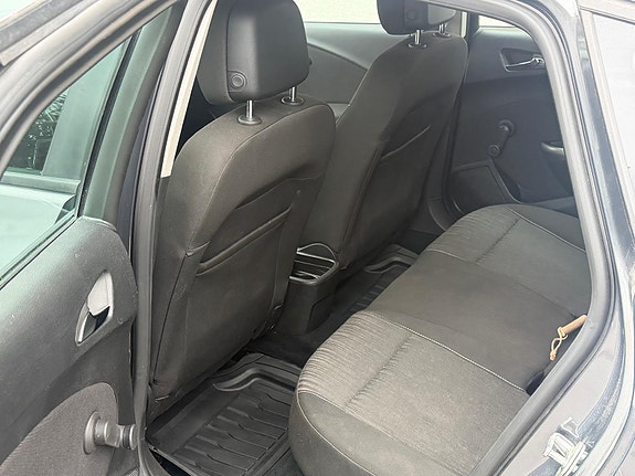 Opel Astra 7 of 9