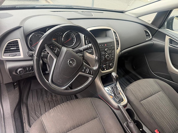 Opel Astra 5 of 9