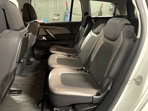 Citroen Grand C4 Picasso 11 of 16