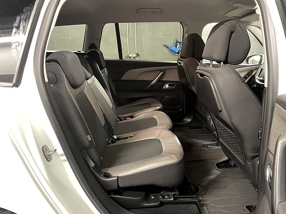 Citroen Grand C4 Picasso 13 of 16
