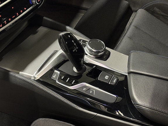 BMW 520d 25 of 30