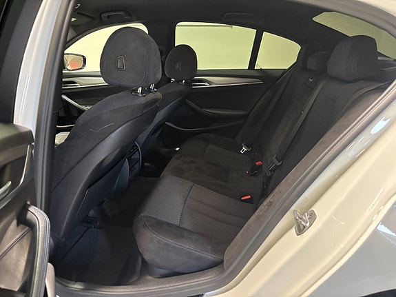 BMW 520d 26 of 30