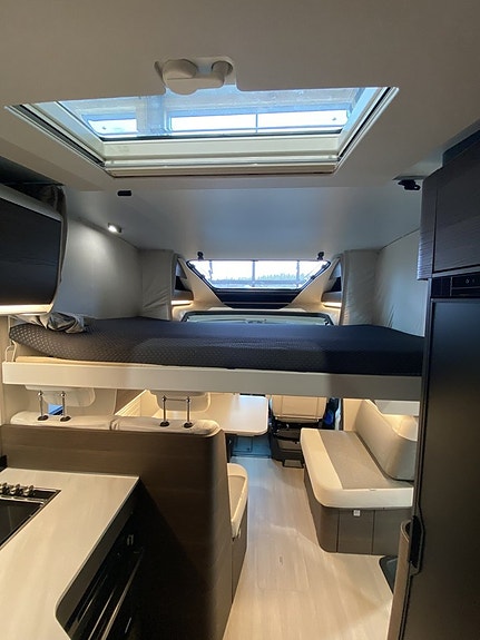 Adria Matrix Supreme 670 SL ALDE-Diesel/Taksäng/Ugn/5 bältad 16 of 17