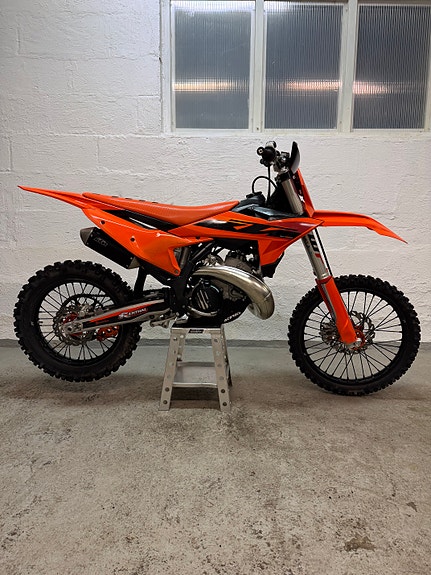 KTM SX 250 2 of 9