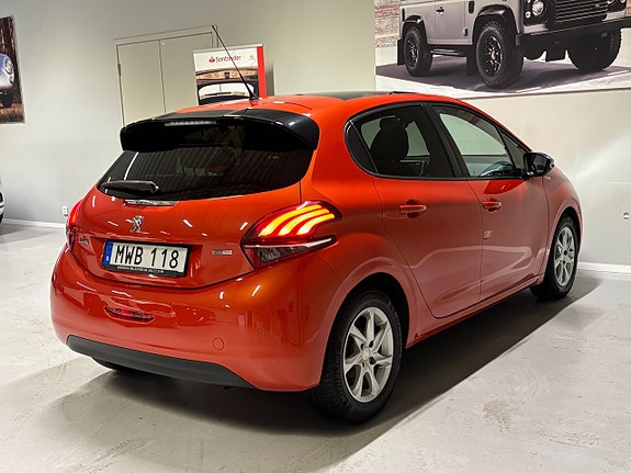 Peugeot 208 17 of 17