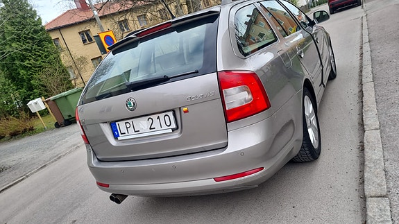 Skoda Octavia 6 of 8