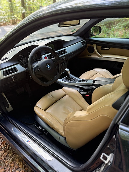 BMW 335i 5 of 9