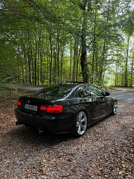 BMW 335i 4 of 9