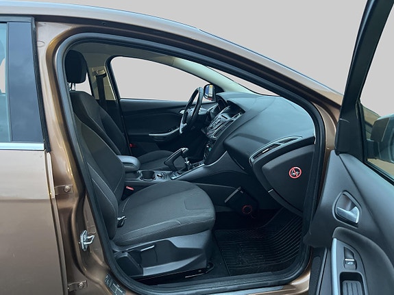 Ford Focus 4 of 9