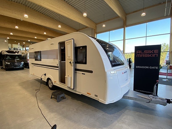 Adria Adora 572 UT ALDE/Långbäddar / Förält / Toalett bak