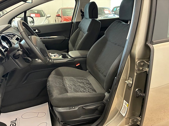 Peugeot 3008 10 of 18