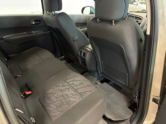 Peugeot 3008 14 of 18