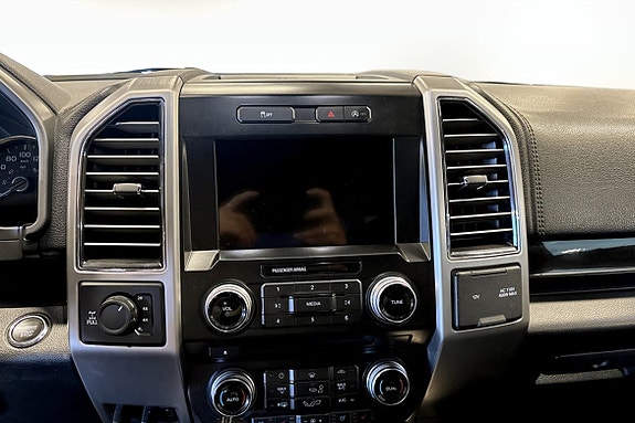 Ford F-150 5 of 6
