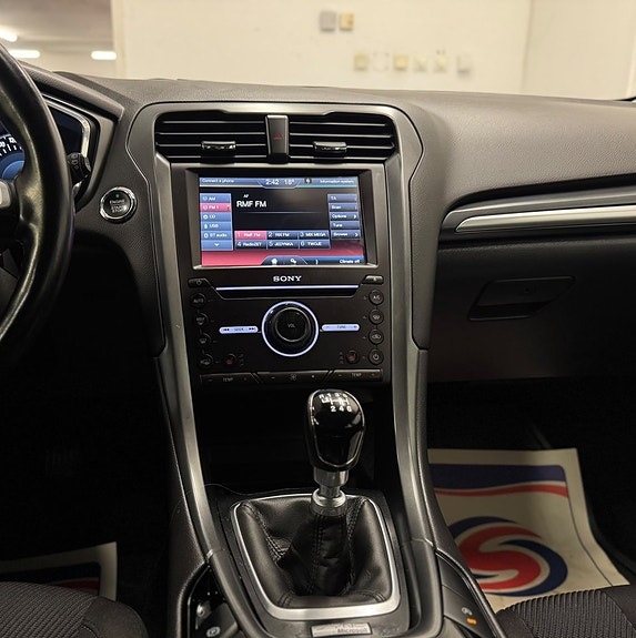 Ford Mondeo 7 of 26