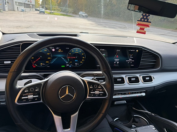 Mercedes-Benz GLE350 de 5 of 8