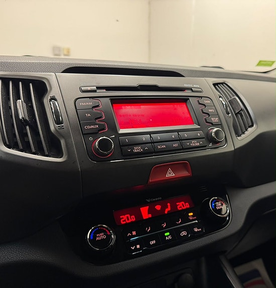 Kia Sportage 12 of 23