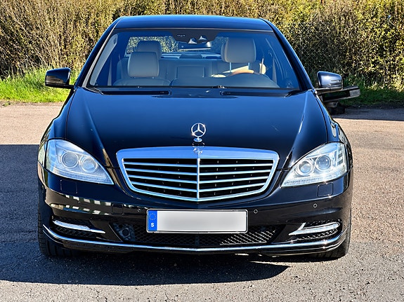 Mercedes-Benz S350 7 of 11