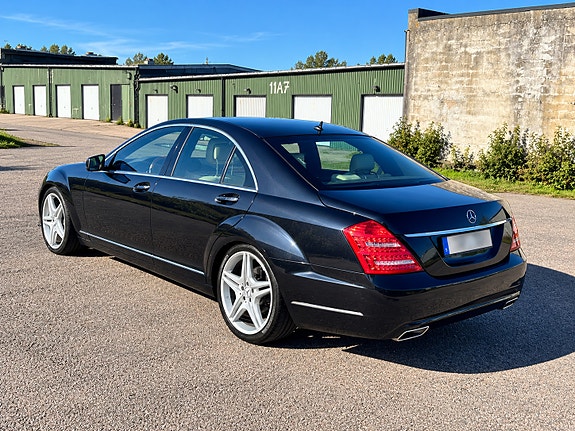 Mercedes-Benz S350 4 of 11