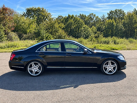 Mercedes-Benz S350 5 of 11
