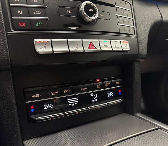 Mercedes-Benz E220 17 of 30