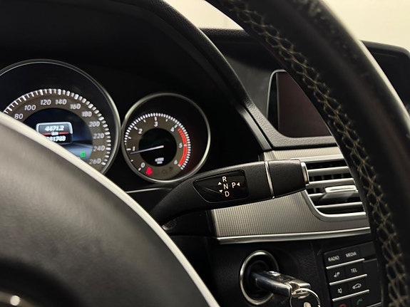 Mercedes-Benz E220 19 of 30