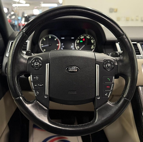 Land Rover Range Rover Sport 7 of 30