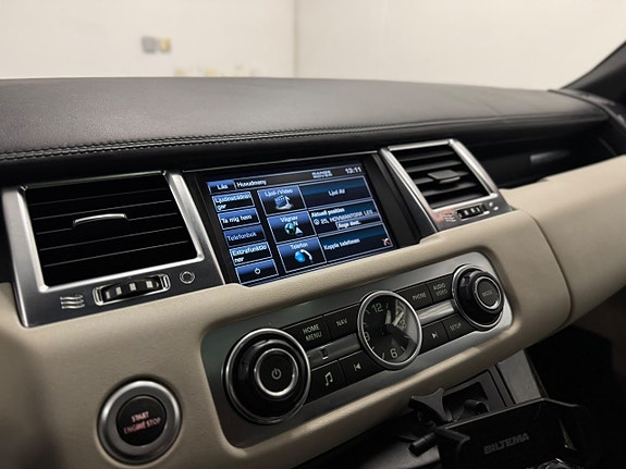 Land Rover Range Rover Sport 9 of 30