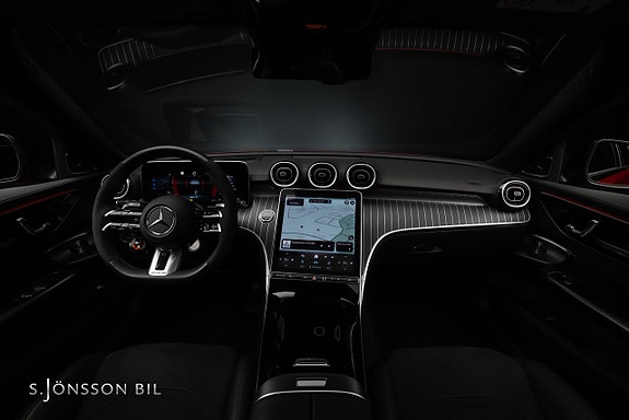Mercedes-Benz C43 16 of 24
