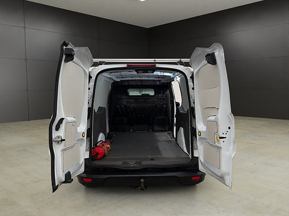 Ford Transit Connect 12 of 28
