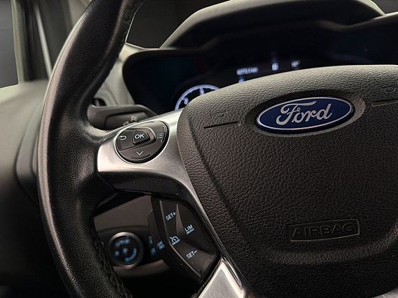 Ford Transit Connect 16 of 28