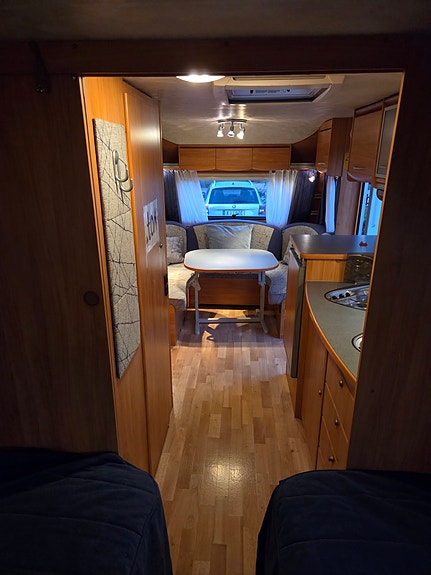Adria Adora 552 6 of 8