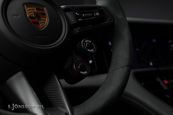 Porsche Taycan Turbo GT 22 of 30