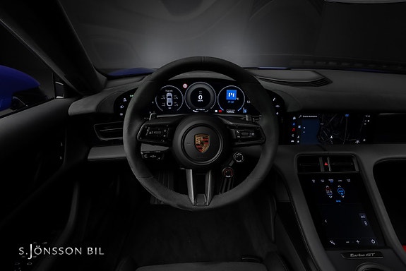 Porsche Taycan Turbo GT 21 of 30