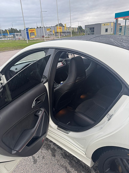 Mercedes-Benz CLA250 11 of 11