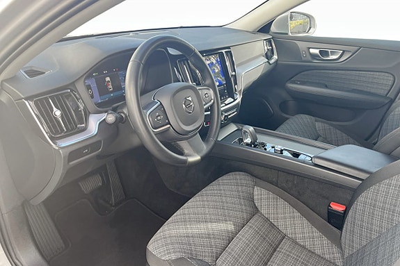Volvo V60 5 of 9