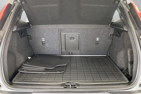 Volvo XC40 9 of 9