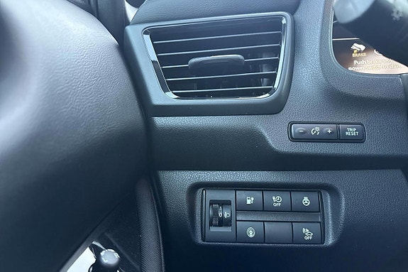 Nissan Leaf 17 of 22