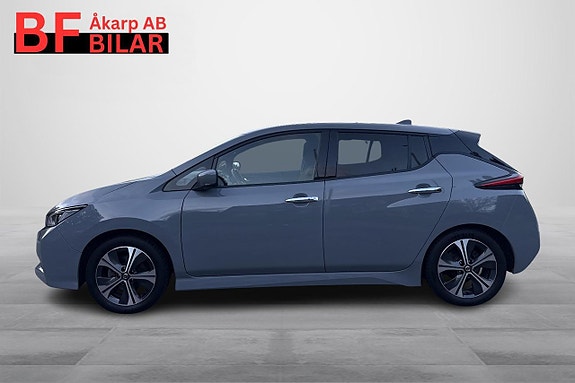 Nissan Leaf 2 of 22
