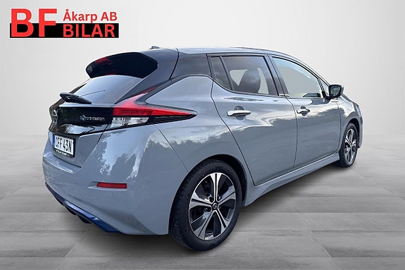 Nissan Leaf 9 of 22