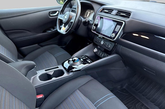 Nissan Leaf 13 of 22